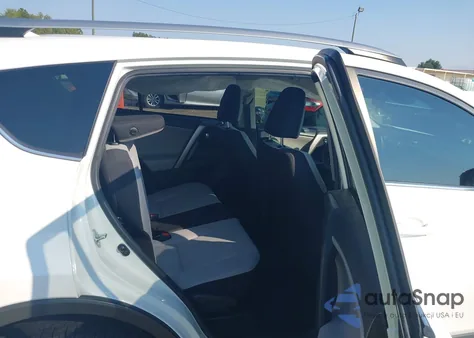 2018 Toyota Rav4 Xle from USA, damaged, VIN JTMWFREV2JJ185083